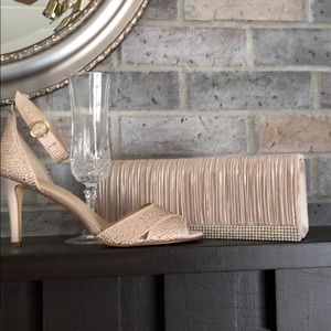 NWT RSVP Evening clutch purse. Soft pink/beige.